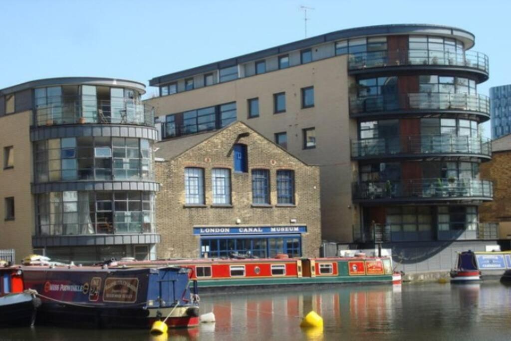 Functional Double With An Ensuite Toilet And Shower Near Tube And Bus Stations London Exterior foto