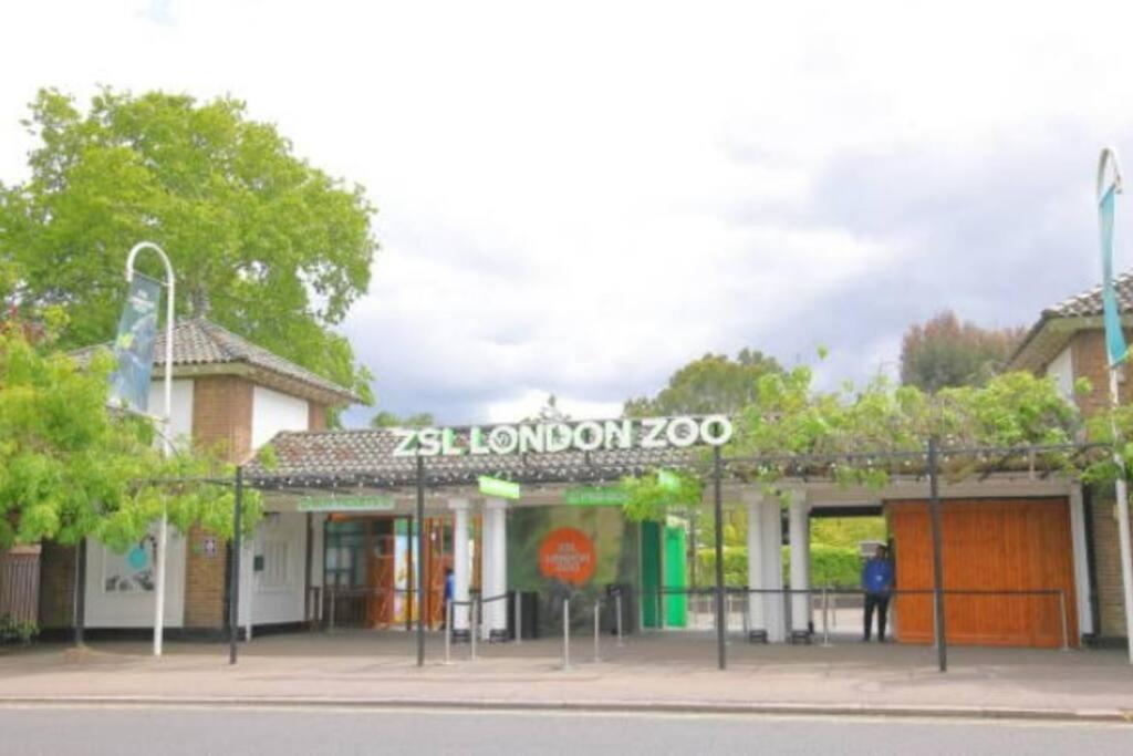 Functional Double With An Ensuite Toilet And Shower Near Tube And Bus Stations London Exterior foto